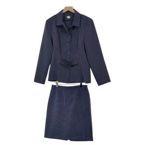 Spago Collection 2-Piece Skirt Suit Set Size 16 Navy Pinstripe Blazer & Skirt